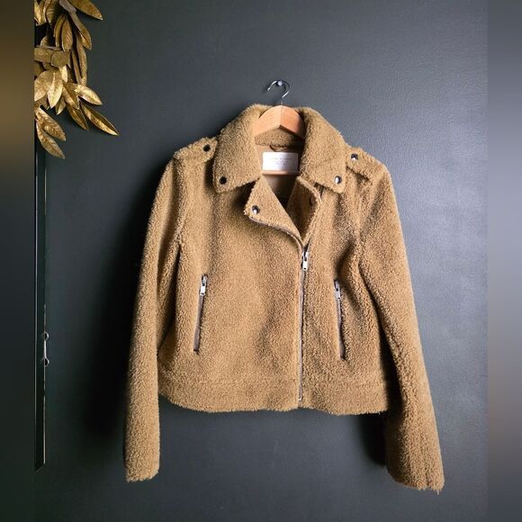 Zara FAUX FUR Sherpa BIKER JACKET TEDDY CAMEL Tan Crop Sz L Moto - Picture 1 of 12